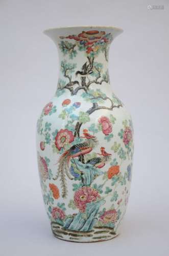 A Chinese porcelain vase 'birds' (h46 cm)