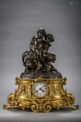 Romantic mantel clock in bronze 'playing putti', 19t...