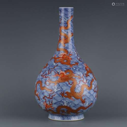 Blue and white dragon gall bottle