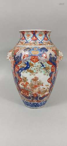 JAPON, Imari Epoque MEIJI (1868 1912) Vase balustre en porce...