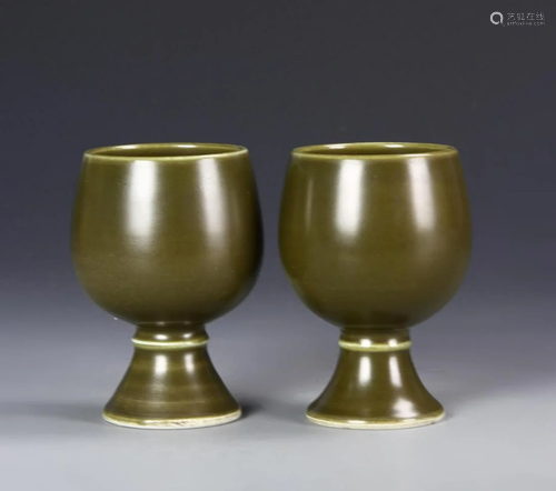 Pair of Chinese Teadust Glazed Cups