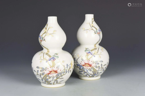 Pair of Chinese Famille Rose Gourd Vase