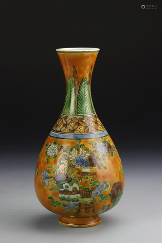 Chinese Sancai Vase