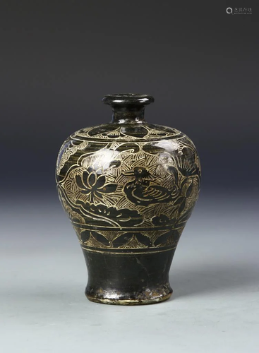 Chinese Black Meiping Vase