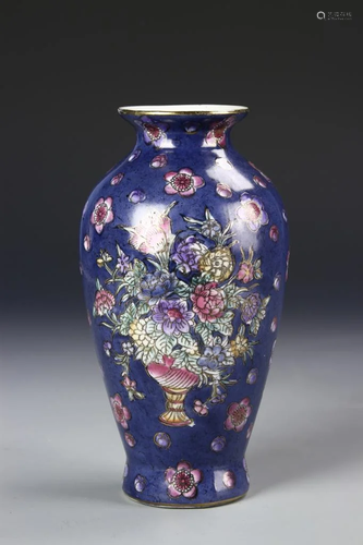 Chinese Famille Rose Vase