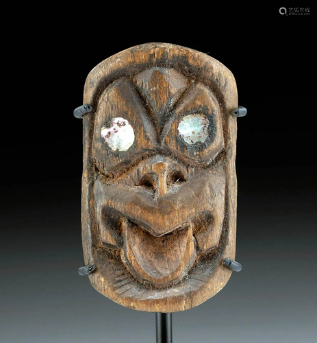 19th C. Maori Wood Gable Figure Tiki / Tekoteko