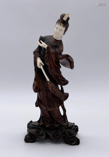 Antique Chinese Carved Wood Figure Of A Woman