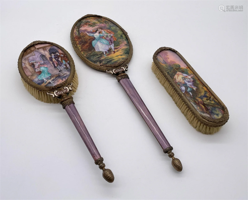 19/20 C French Enamel 3 Pc Vanity Set