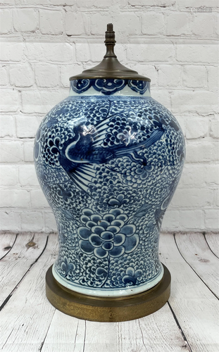 Chinese Blue & White Porcelain Jar Lamp