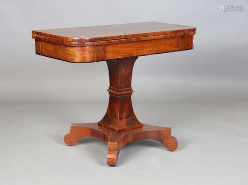 An early Victorian mahogany fold-over tea table, height 72cm...