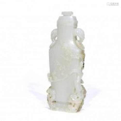 White jade vase, Qing dynasty.