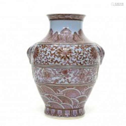 Vase with enamelled decoration, Qianlong period (1736 - 1795...
