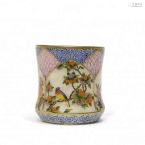 Enameled glass tea cup, China, Qing dynasty