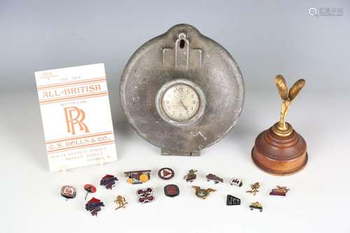 A small group of automobilia