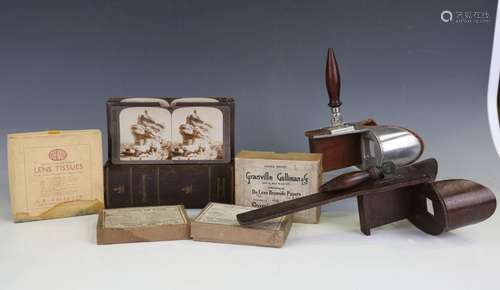 A set of late 19th century stereoscopic viewing cards by Und...