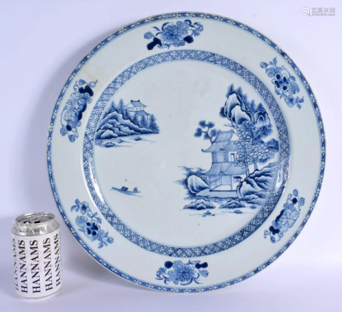 A LARGE EARLY 18TH CENTURY CHINESE EXPORT BLUE AND WHITE POR...