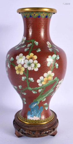 AN EARLY 20TH CENTURY CHINESE CLOISONNE ENAMEL VASE Late Qin...