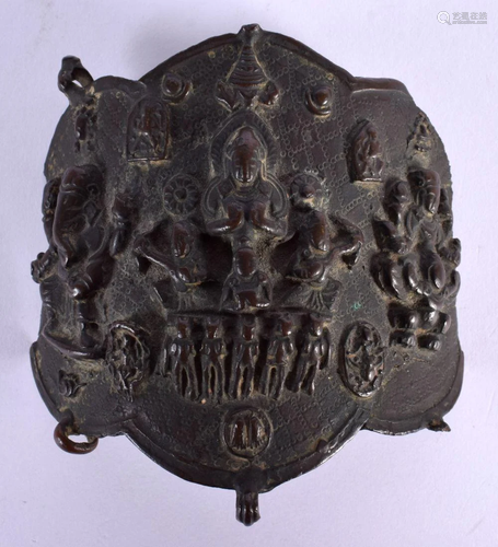 AN EARLY 16TH/17TH CENTURY CHINESE TIBETAN BRONZE TABIJ deco...