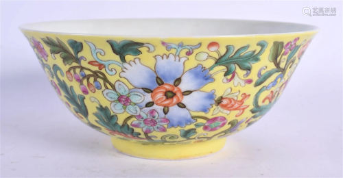 AN EARLY 20TH CENTURY CHINESE FAMILLE ROSE PORCELAIN BOWL La...