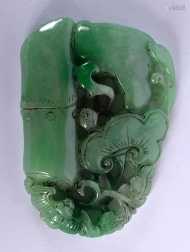 A CHINESE CARVED GREEN JADE LOTUS PLAQUE 20th Century. 8 cm ...