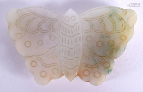 A LATE 19TH CENTURY CHINESE CARVED JADEITE BUTTERFLY BUCKLE ...