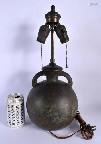 AN EARLY 20TH CENTURY JAPANESE MEIJI PERIOD BRONZE LAMP. 40 ...