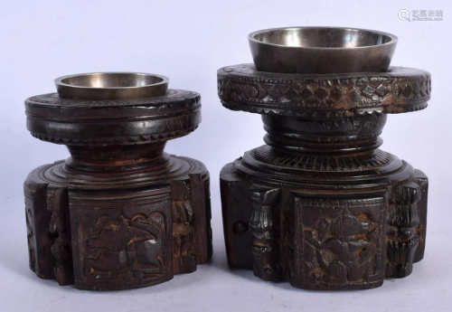A RARE NEAR PAIR OF 17TH/18TH CENTURY INDIAN CARVED WOOD MOR...