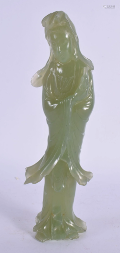 AN EARLY 20TH CENTURY CHINESE CARVED JADE FIGURE OF GUANYIN ...