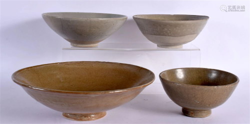 FOUR CHINESE SONG/YUAN DYNASTY STONEWARE BOWLS. Largest 20 c...