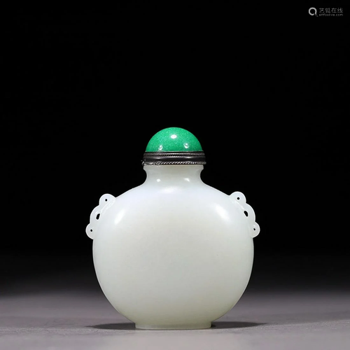 CHINESE HETIAN JADE SNUFF BOTTLE