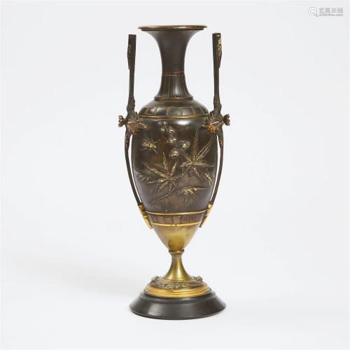 A Finely-Inlaid European-Style Japanese Mixed Metal Bronze
