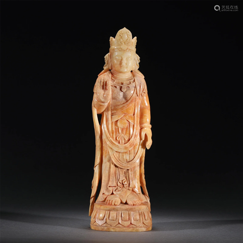 A CHINESE JADE GUANYIN BUDDHA STATUE