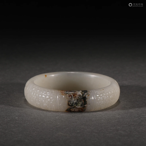 A CHINESE JADE BRACELET