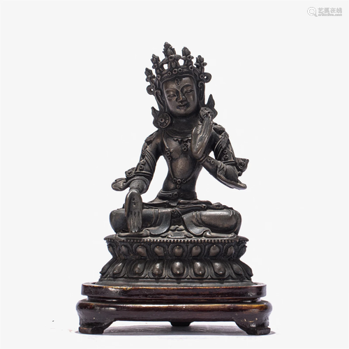 A CHINESE BRONZE FIGURE OF BUDDHA STATUE