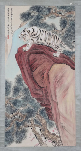 A CHINESE PAINTING OF WHITE TIGER