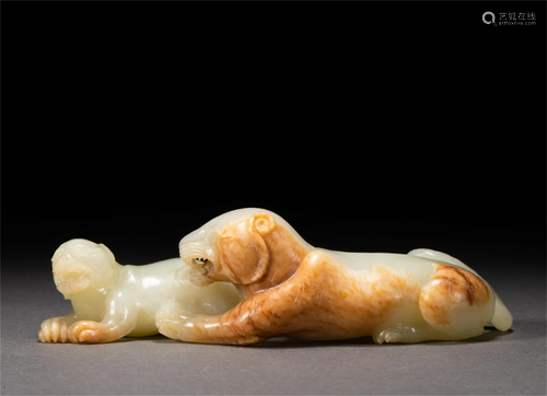 A CHINESE JADE TIGER ORNAMENTS