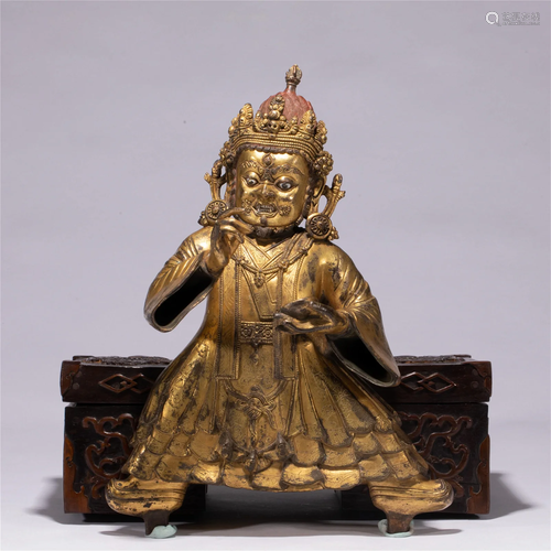 A CHINESE GILT BRONZE FIGURE OF BUDDHA STATUE