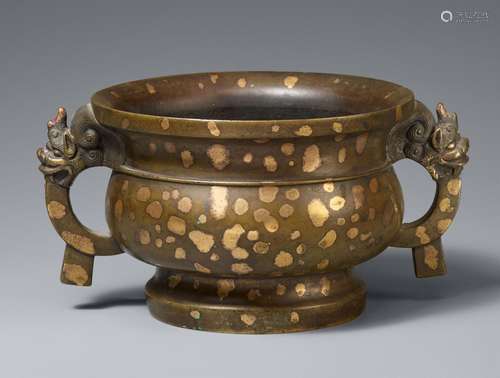 A gold-splashed bronze incense burner. Qing dynasty