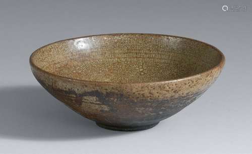 A wide bowl. Probably Karatsu. Kyûshû. Edo period, ca. 17th ...