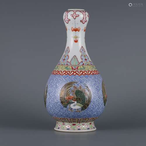 A FAMILLE ROSE  GARLIC SHAPED VASE