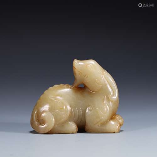 A HETIAN BEAST ORNAMENT