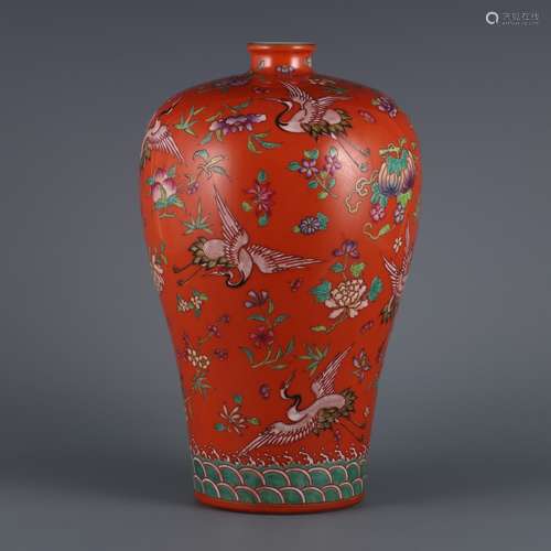 A FAMILLE ROSE IRON RED FLOWER VASE,MEI