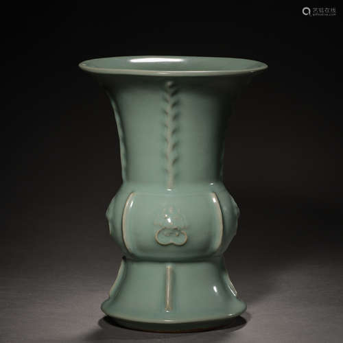 Song Dynasty of China,Longquan Goblet