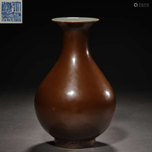 Qing Dynasty of China,Red Glaze Jade Pot Spring Bottle