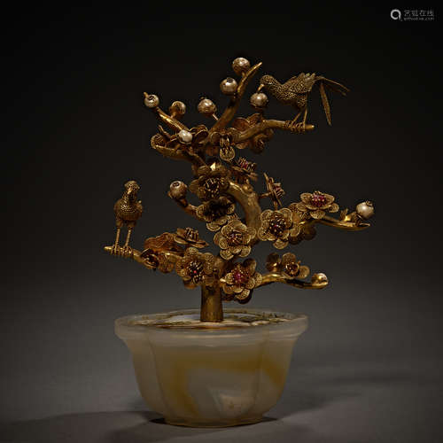 Qing Dynasty of China,Silver Gilt Agate Ornament