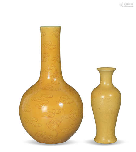 十九世纪 黄釉瓶两只