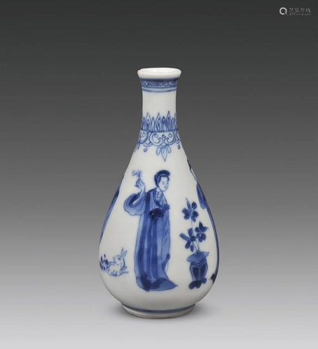 CHINESE PORCELAIN BLUE AND WHITE FIGURES VASE