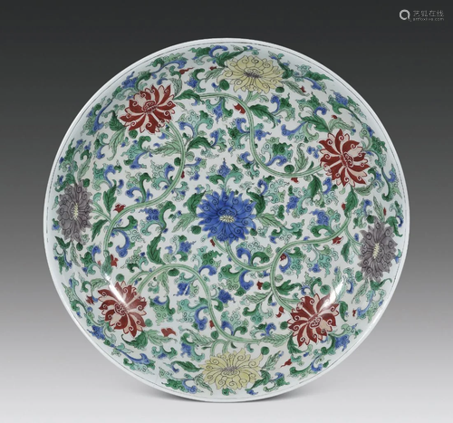 CHINESE PORCELAIN WUCAI FLOWER PLATE