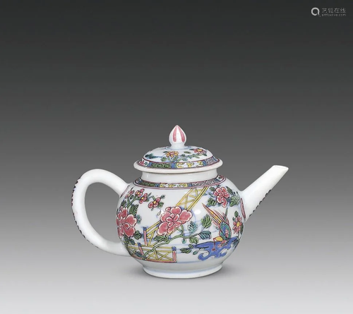 CHINESE PORCELAIN FAMILLE ROSE FLOWER TEA POT