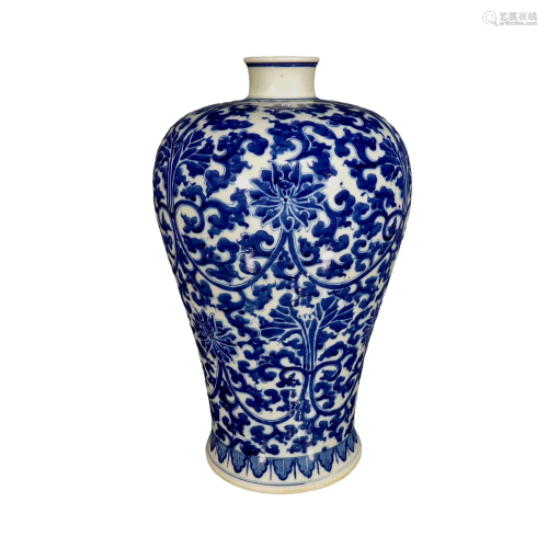 A Blue And White 'Flower' Vase